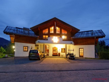Tirol Camp Apartments