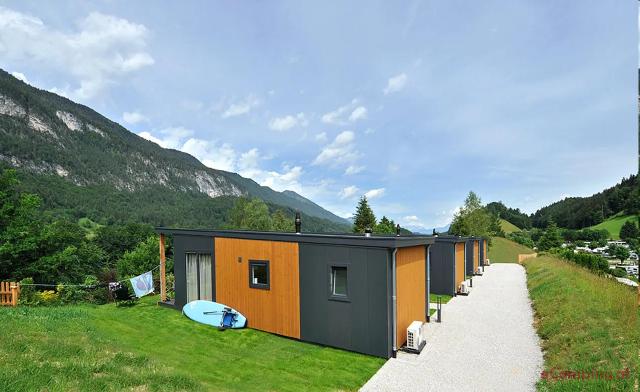 Camping Seeblick Toni 4/5P Bungalows 45m2, Küche, Badezimmer, Dusche und WC